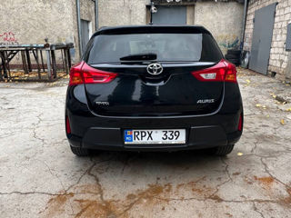 Toyota Auris foto 3