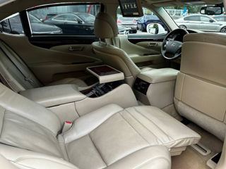 Lexus LS Series foto 18