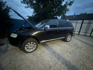 Volkswagen Touareg foto 1