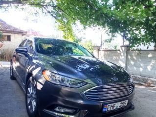 Ford Fusion foto 10