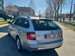 Skoda Octavia foto 6