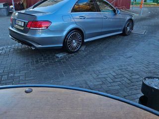 Mercedes E-Class foto 4