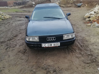 Audi 80