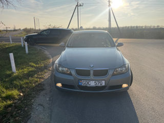 BMW 3 Series Touring foto 5