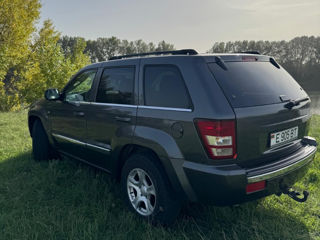 Jeep Cherokee foto 6