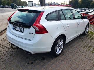 Volvo V60 foto 3