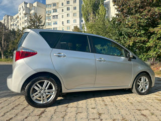 Toyota Verso-S foto 3