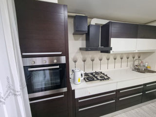 Apartament cu 2 camere, 56 m², Botanica, Chișinău foto 4