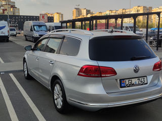 Volkswagen Passat foto 4