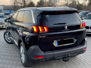 Peugeot 5008 foto 4