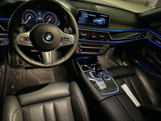 BMW 7 Series foto 6