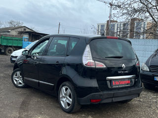 Renault Scenic foto 2