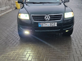 Volkswagen Touareg foto 2