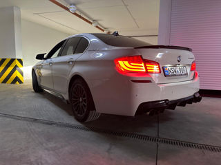 BMW 5 Series foto 3