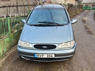 Ford Galaxy foto 2