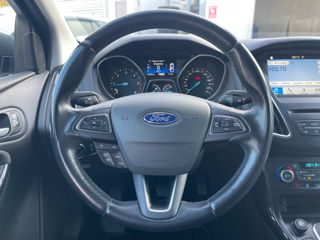 Ford Focus foto 9