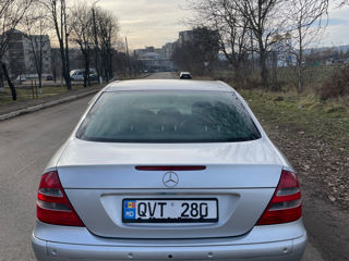 Mercedes E-Class foto 5