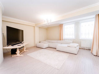 Apartament cu 2 camere, 123 m², Centru, Chișinău