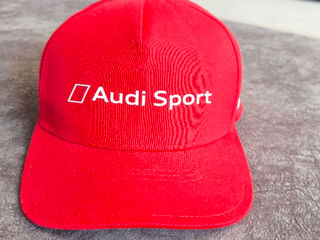 Audi sport RS фирменная оригинальная почти новая кепка foto 2