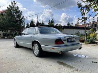 Jaguar XJ foto 6