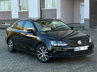 Volkswagen Jetta foto 8