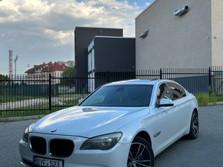 BMW 7 Series foto 1