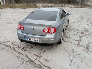 Volkswagen Passat foto 6