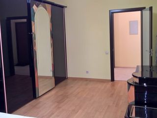 Apartament cu 1 cameră, 33 m², Buiucani, Chișinău foto 3