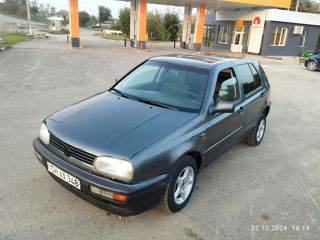 Volkswagen Golf foto 1