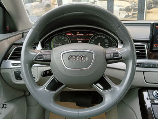 Audi A8 foto 12