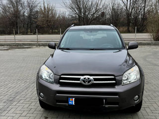 Toyota Rav 4 foto 4