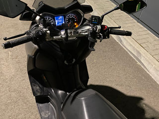 Yamaha X-MAX foto 5