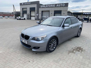 BMW 5 Series foto 2