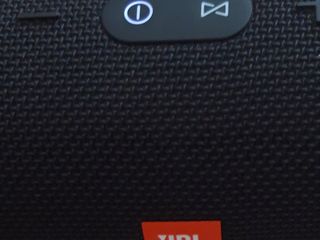 Продам бомбическую оригинальную колонку JBL  Charge 3 foto 1