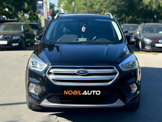 Ford Kuga foto 2