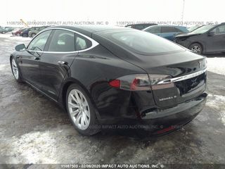 Tesla Model S foto 3