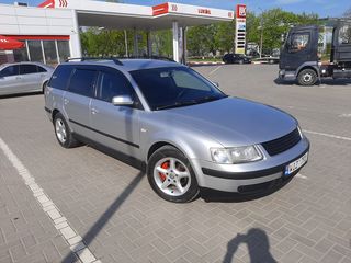 Volkswagen Passat foto 1