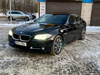 BMW 5 Series foto 2