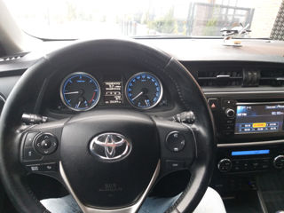 Toyota Auris foto 8