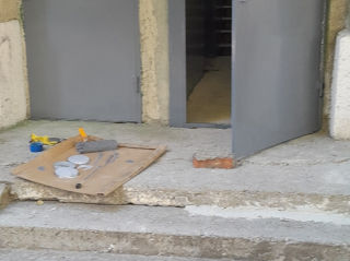 Reparatie cosmetica in scara blocului foto 9