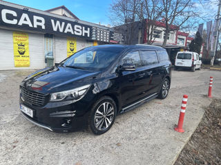 KIA Carnival foto 3