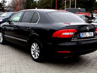 Skoda Superb foto 4