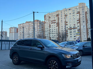 Volkswagen Tiguan foto 2