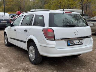 Opel Astra foto 4