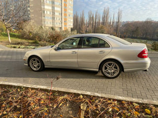 Mercedes E-Class foto 2