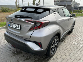 Toyota C-HR foto 3