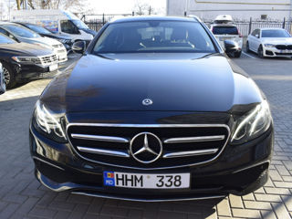 Mercedes E-Class foto 2