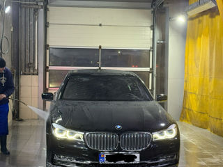 BMW 7 Series foto 5