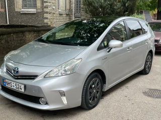 Toyota Prius +