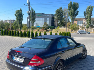 Mercedes E-Class foto 5